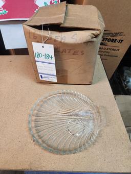 16 GLASS SEA SHELL APPETIZER PLATES