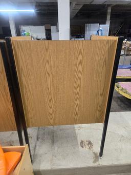 PRIVACY DESK 31" X 30" X 48"