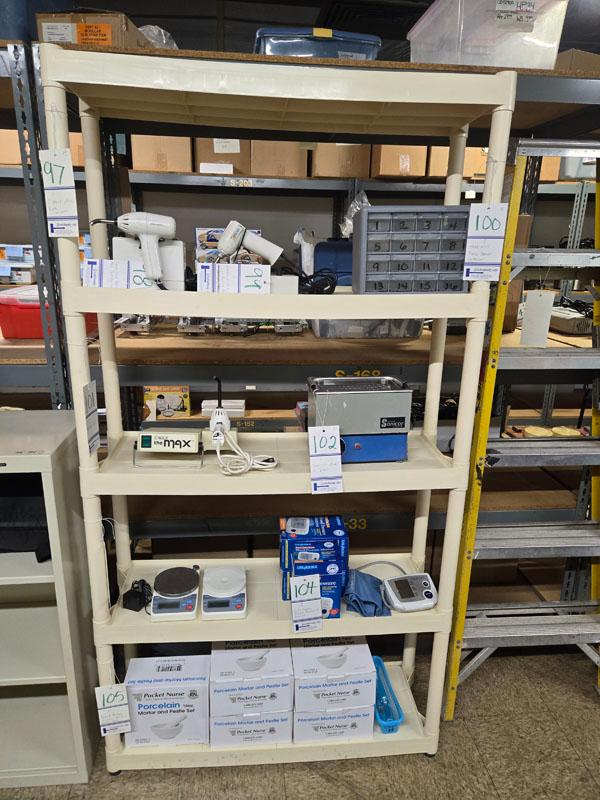 5 SHELF PLASTIC RACK - NO CONTENT