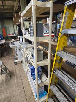 5 SHELF PLASTIC RACK - NO CONTENT