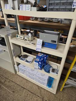 5 SHELF PLASTIC RACK - NO CONTENT