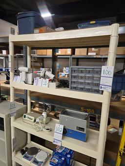 5 SHELF PLASTIC RACK - NO CONTENT