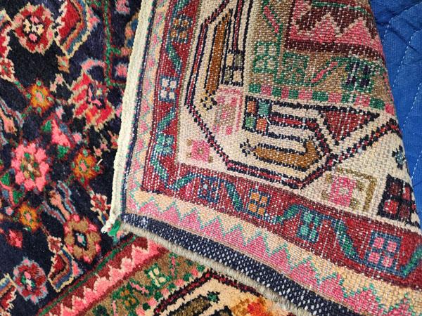 ORIENTAL TYPE RUNNER RUG MEASURING 10'11 X 4'4