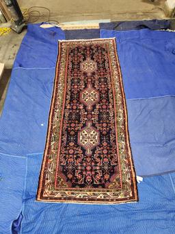 ORIENTAL TYPE RUNNER RUG MEASURING 10'11 X 4'4