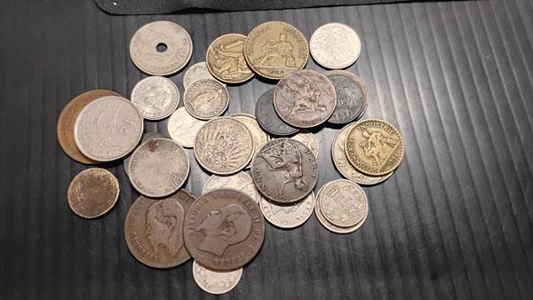 (31) FOREIGN COINS 1863-1962