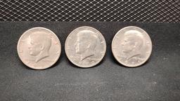 (11) U.S. KENNEDY HALF DOLLARS 1971-1979 - D AND NO MINT MARKS