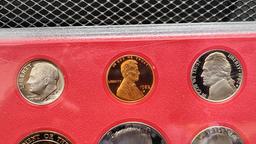 U.S. 1982 PROOF SET WITH 1789 DEPT OF TREASURY COIN
