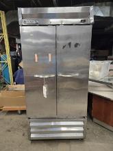 BEVERAGE AIR COMMERCIAL REFRIGERATOR / FREEZER - MODEL KR36-1AS - NEEDS RECHARGED
