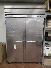BERAGE AIR E SERIES COMMERCIAL FREEZER - MODEL EF48-1AS - NEEDS RECHARGED