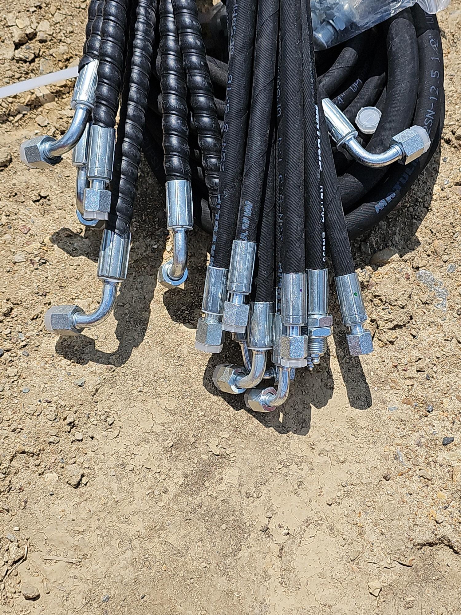 Bundle of Hydraulic Hoses