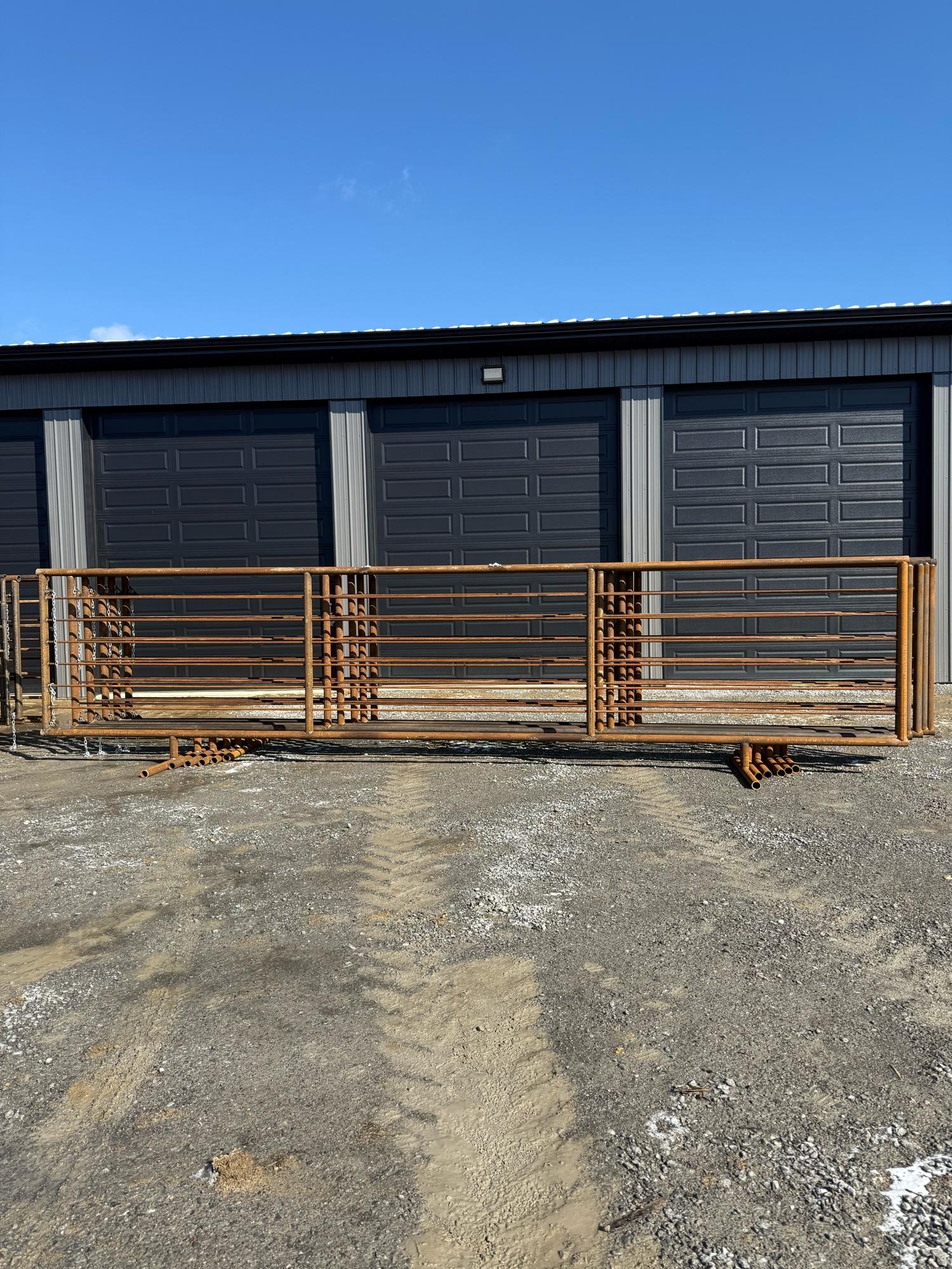 5- 24ft Free Standing Panels