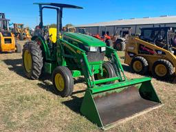 JOHN DEERE  5045E W/ LOADER