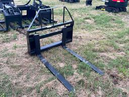SKID STEER PALLET FORKS