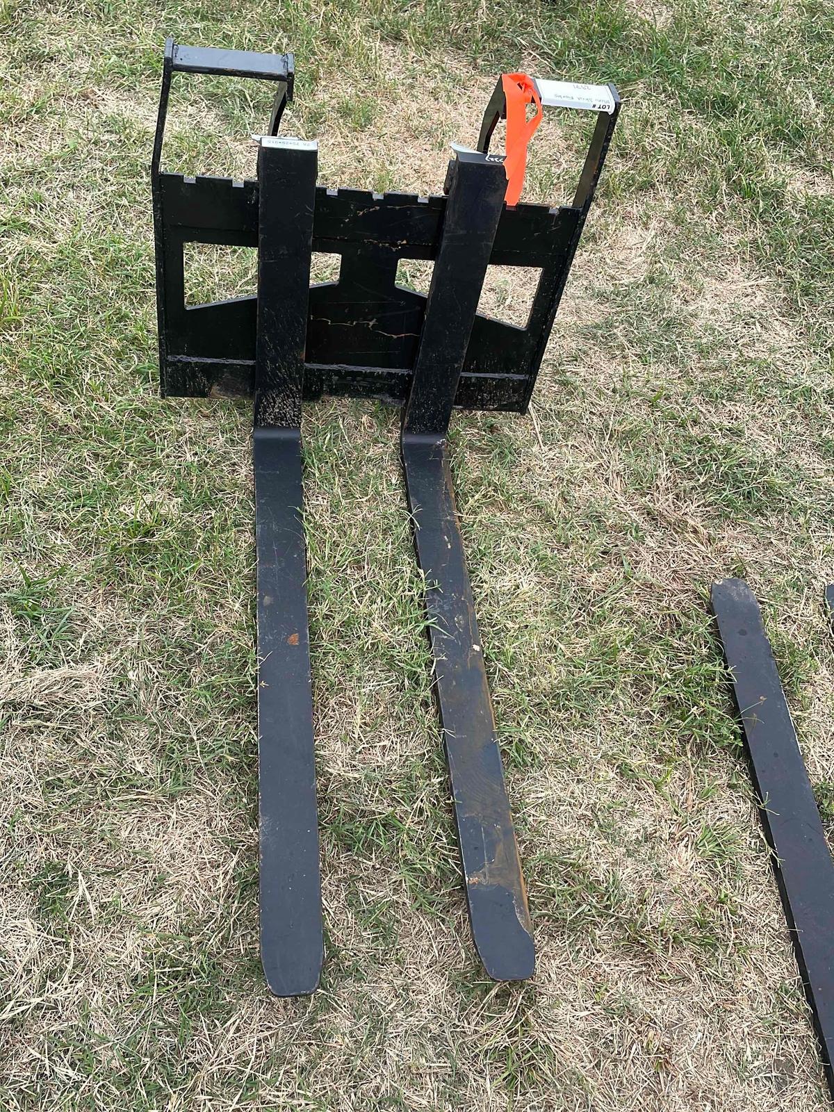 MINI SKID STEER FORKS