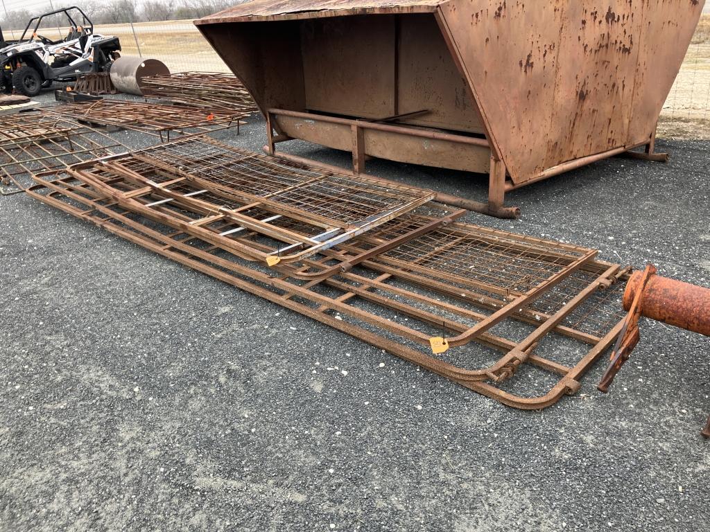 3-16ft hog panel gates
