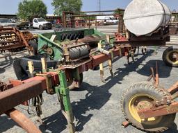 IH FERTILIZER RIG