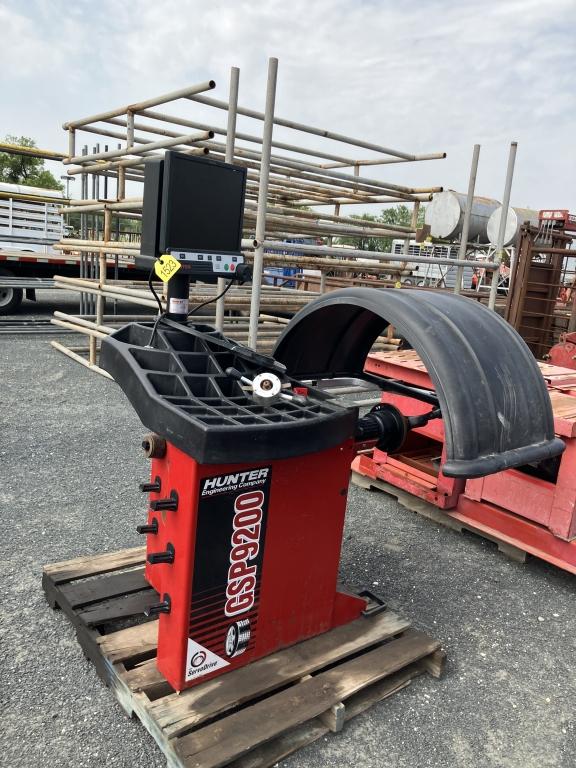 HUNTER GSP 9200 TIRE BALANCER