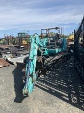 KOMATSU PC 40 EXCAVATOR RUNS 6183 HOURS