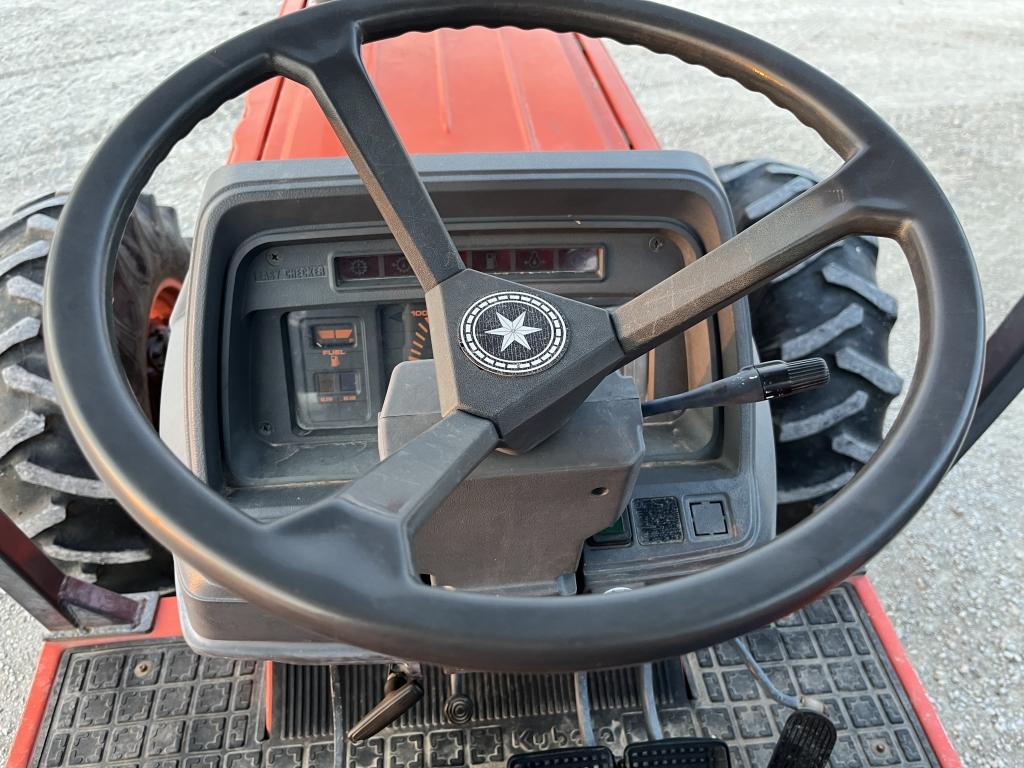 Kubota M8580 Tractor