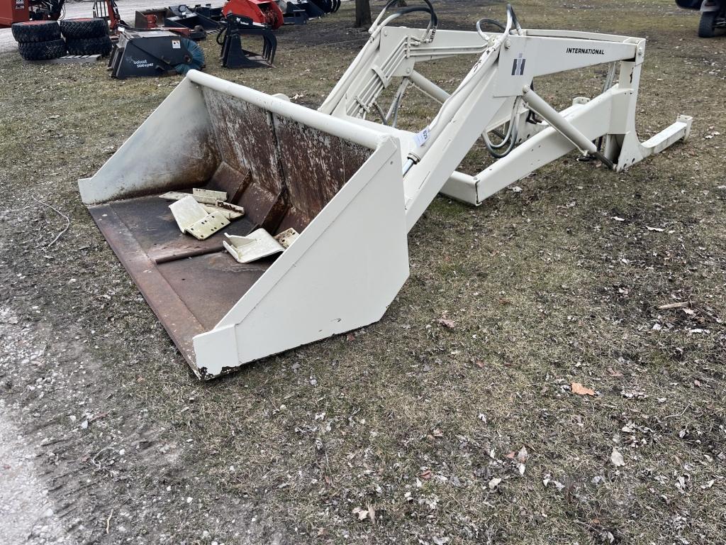 International Loader