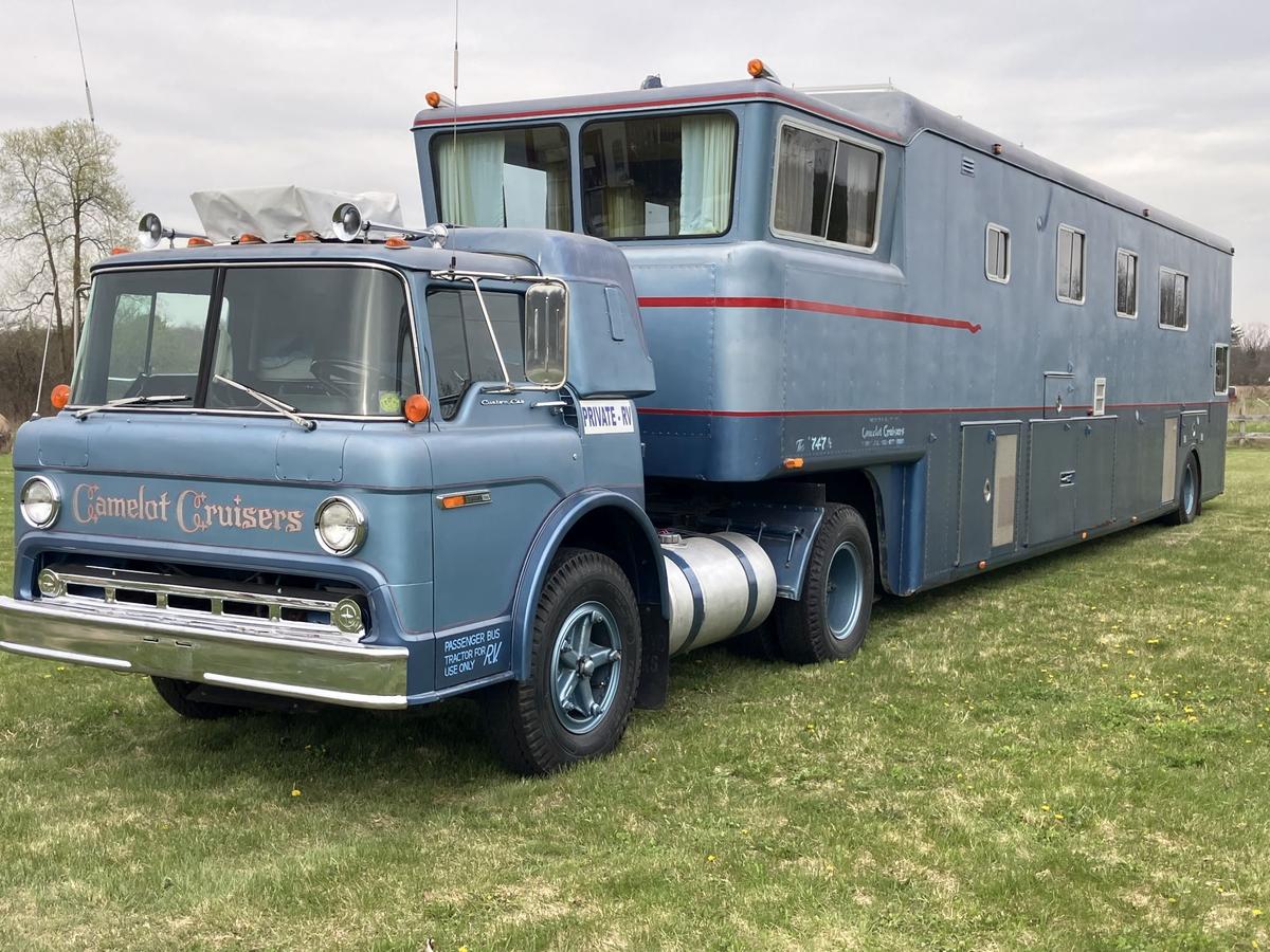 1974 Camelot Cruiser Vintage Motor Home