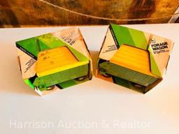 Set of 2 John Deere Big Farm Forage Wagon