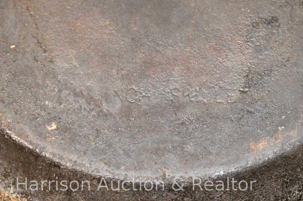 11 inch no 6 cast-iron skillet with lid