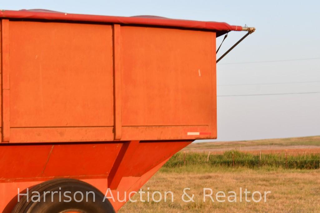 UT 400 BUSHEL GRAIN CART