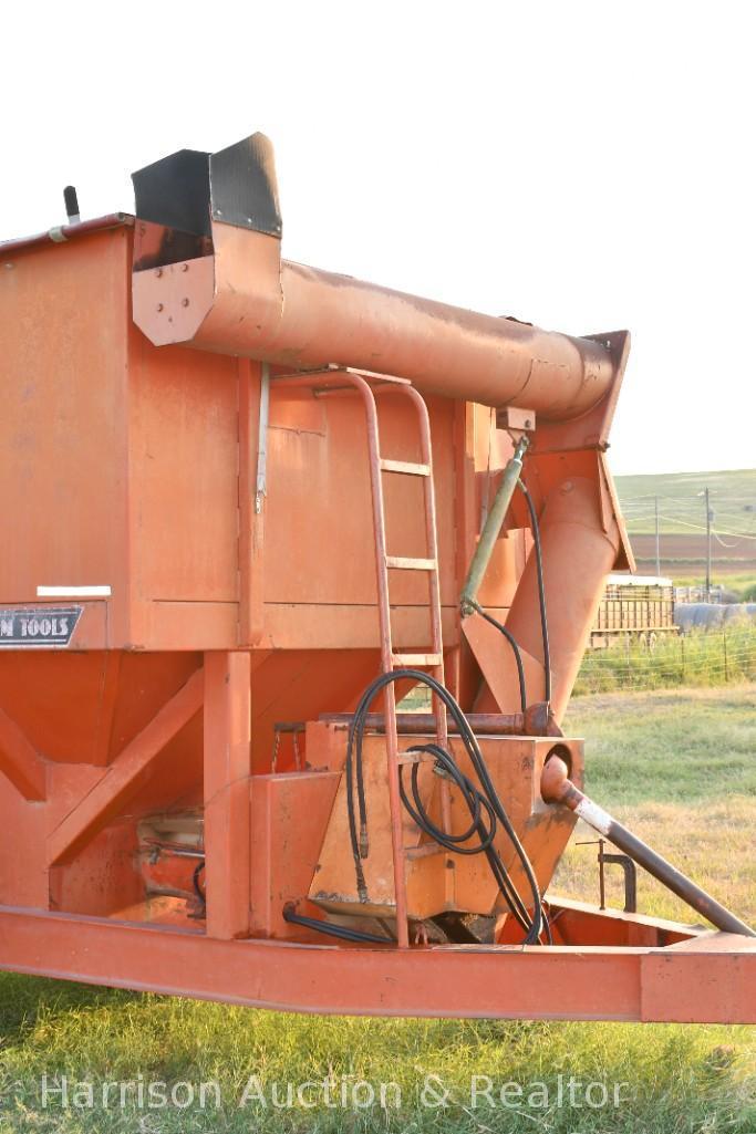 UT 400 BUSHEL GRAIN CART