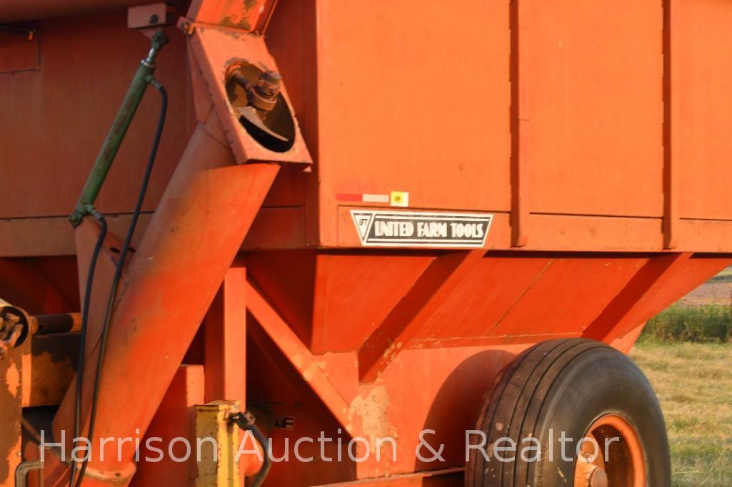 UT 400 BUSHEL GRAIN CART