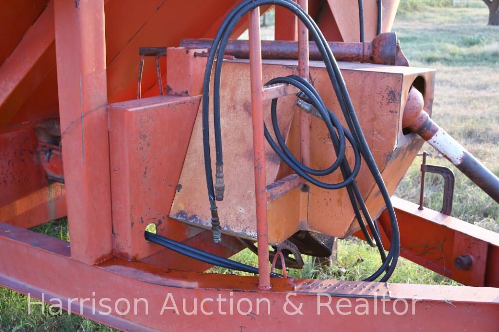 UT 400 BUSHEL GRAIN CART