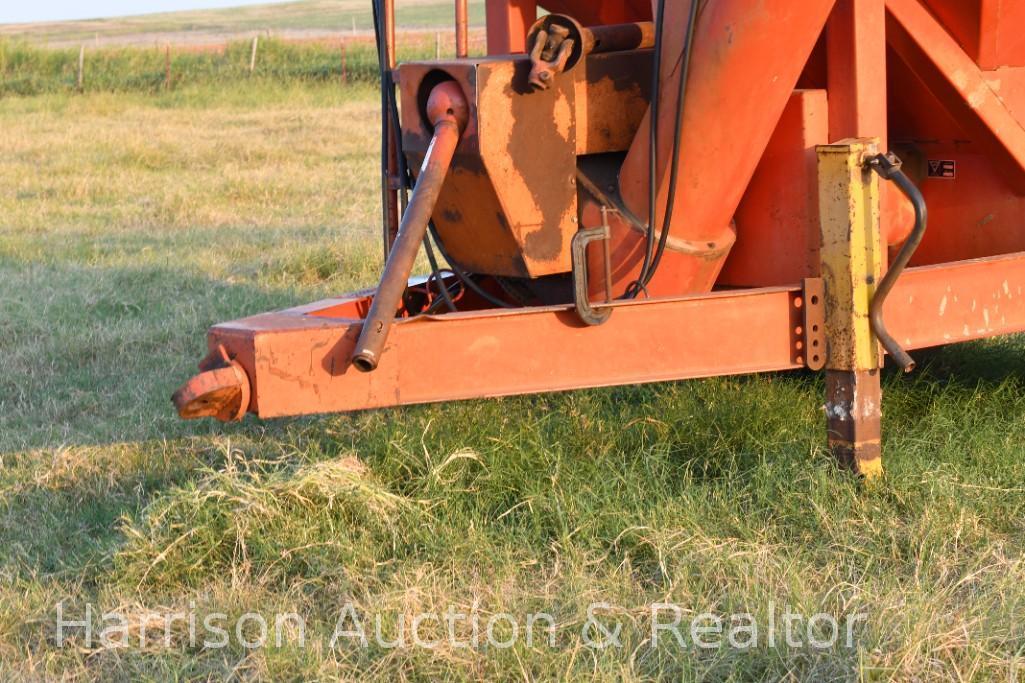 UT 400 BUSHEL GRAIN CART