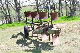 JOHN DEERE 4 BOTTOM ROLL OVER PLOW