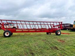 EZ TRAIL CF 890 MOBILE HAY FEEDER