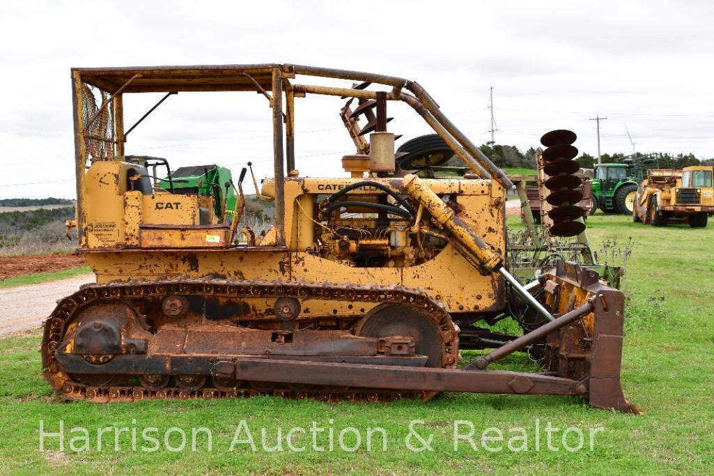 CAT D6B DOZER