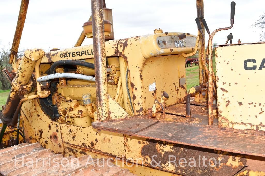 CAT D6B DOZER