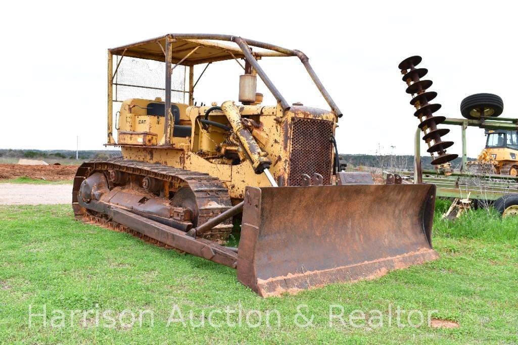 CAT D6B DOZER