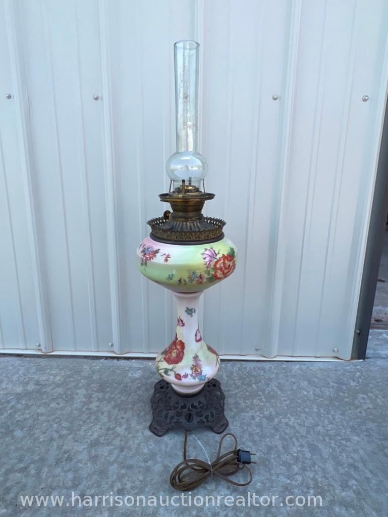 Vintage Gone With the Wind Hurricane Parlor Lamp