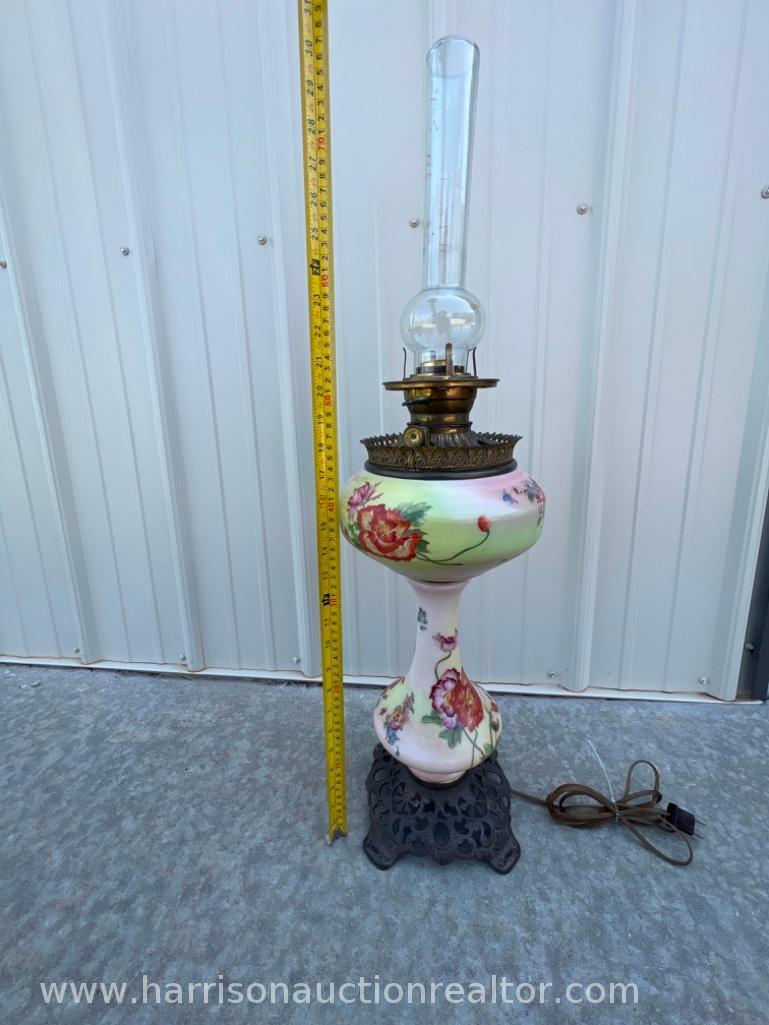 Vintage Gone With the Wind Hurricane Parlor Lamp