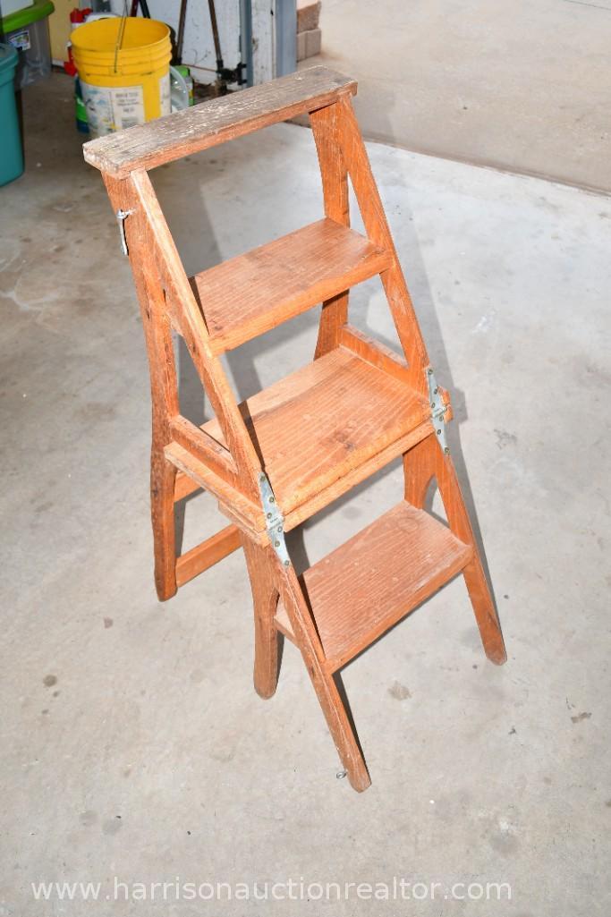 WOODEN CONVERTIBLE STEPLADDER AND CHAIR COMBO