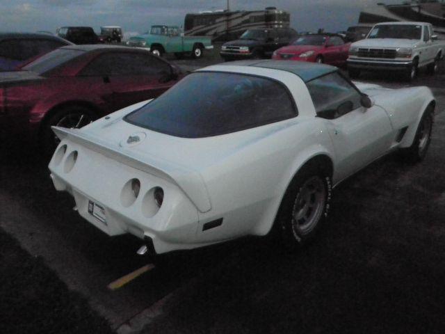 1978 White Chevrolet 2 DR Corvette.This beautiful white 1978 25th Anniversa