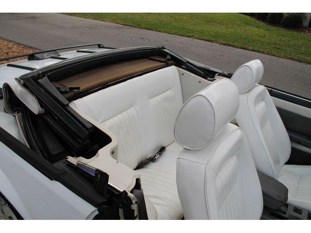 1989 Ford Mustang GT Convertible.5.0L GT triple white convertible.5 speed m