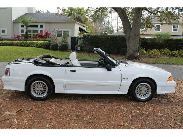 1989 Ford Mustang GT Convertible.5.0L GT triple white convertible.5 speed m