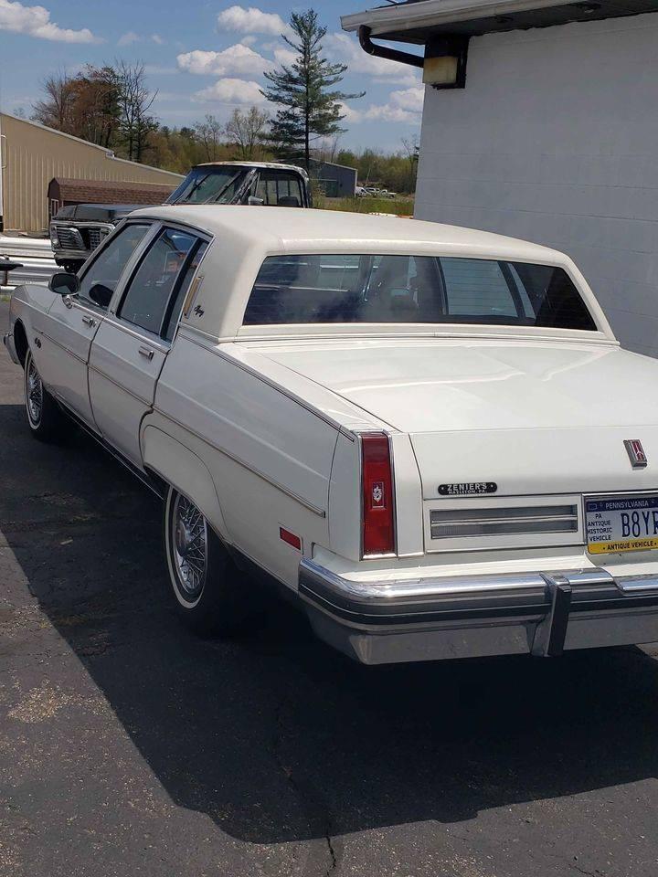 1981 Oldsmobile Ninety-Eight Sedan. 145HP/307/V8. 4 speed THM200-4R trans.