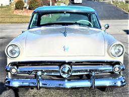 1954 Ford Crestline Victoria 2 door Sedan. Ford's Top of the Line model in