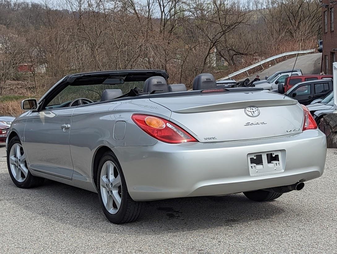 2006 Toyota Camry Solara SLE Convertible. 1 Owner Unit. Spent all of its li