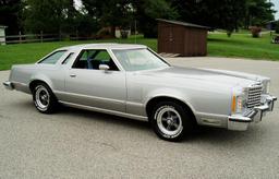 302Ci V8 - Automatic transmission - New Dual exhaustDeluxe Marti report. On