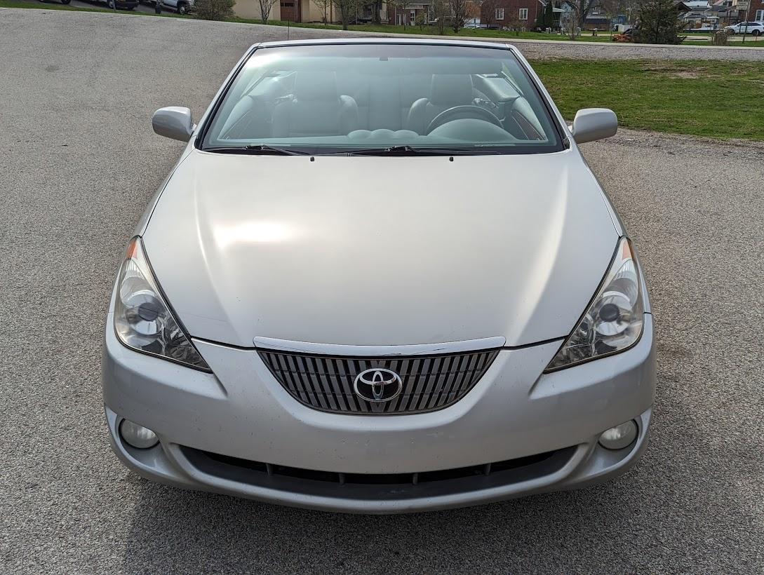 2006 Toyota Camry Solara SLE Convertible. 1 Owner Unit. Spent all of its li