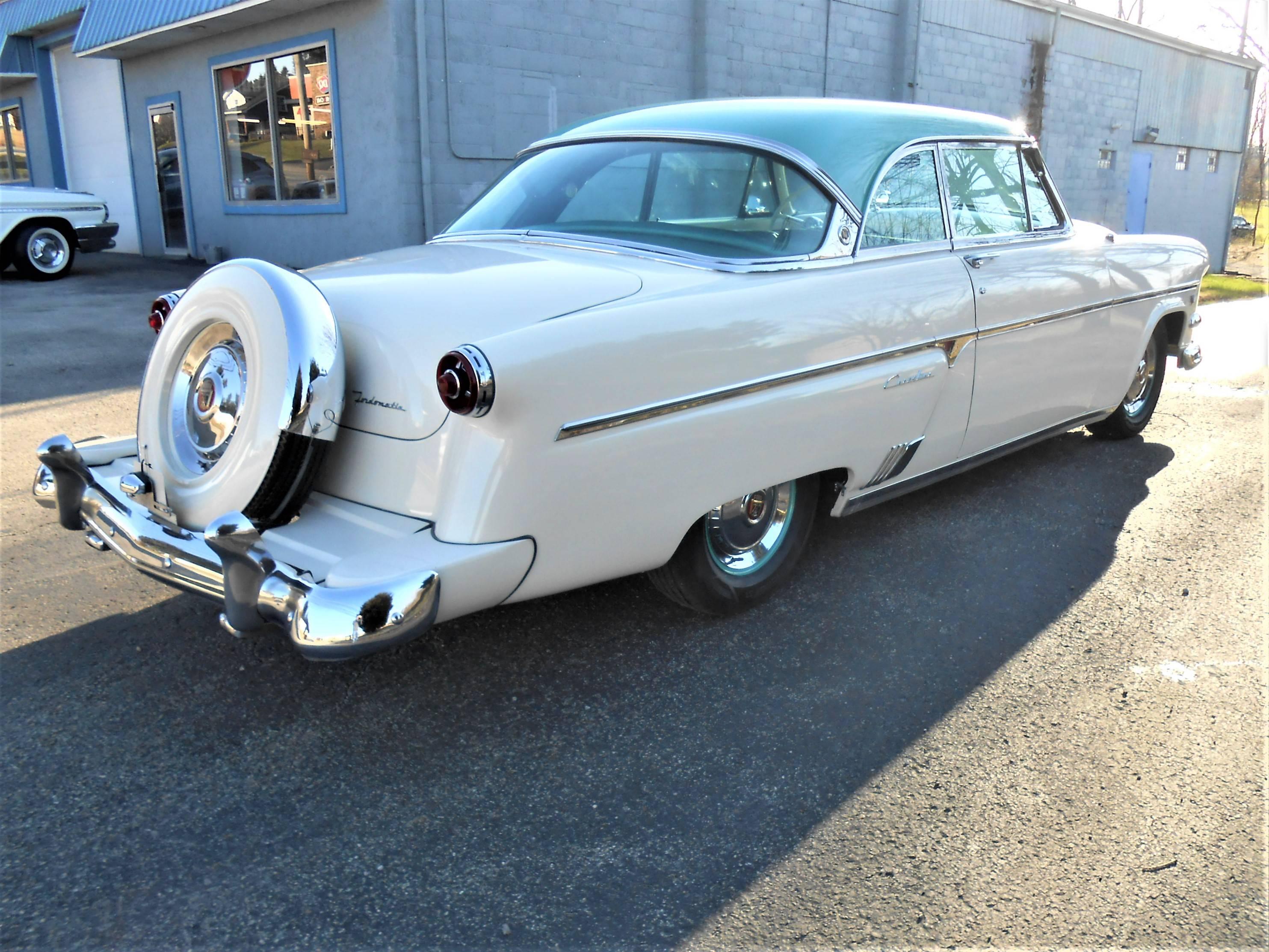 1954 Ford Crestline Victoria 2 door Sedan. Ford's Top of the Line model in