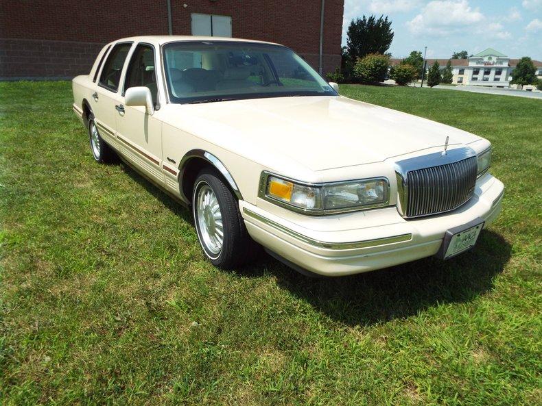 1997 Lincoln Town Car